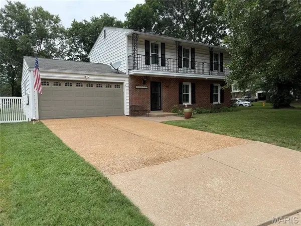 8925 Lou Court, Crestwood, MO 63126