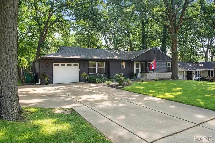 1414 Grant Road, Webster Groves, MO 63119 - #2