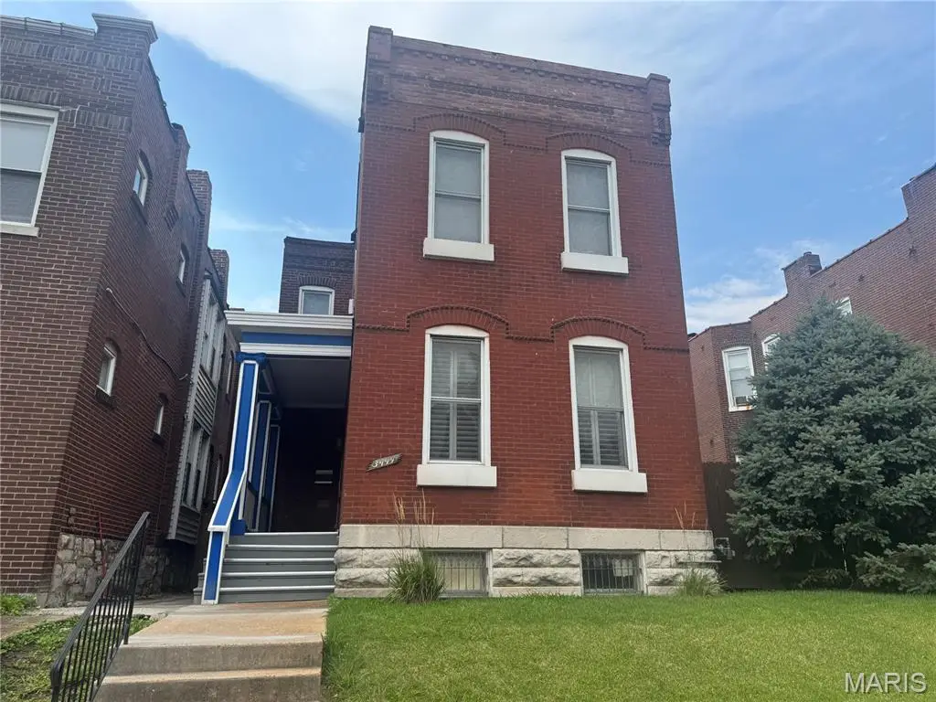 3444 Chippewa Street, Saint Louis, MO 63118 - #1