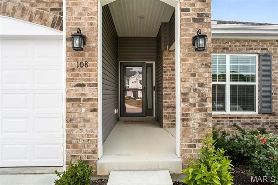 108 Prairie Wind Drive, Wentzville, MO 63385 - #3