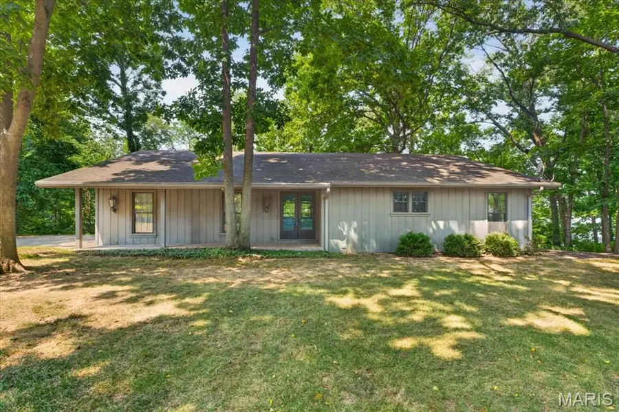 16 Denzel Drive, Greenville, IL 62246 - #2