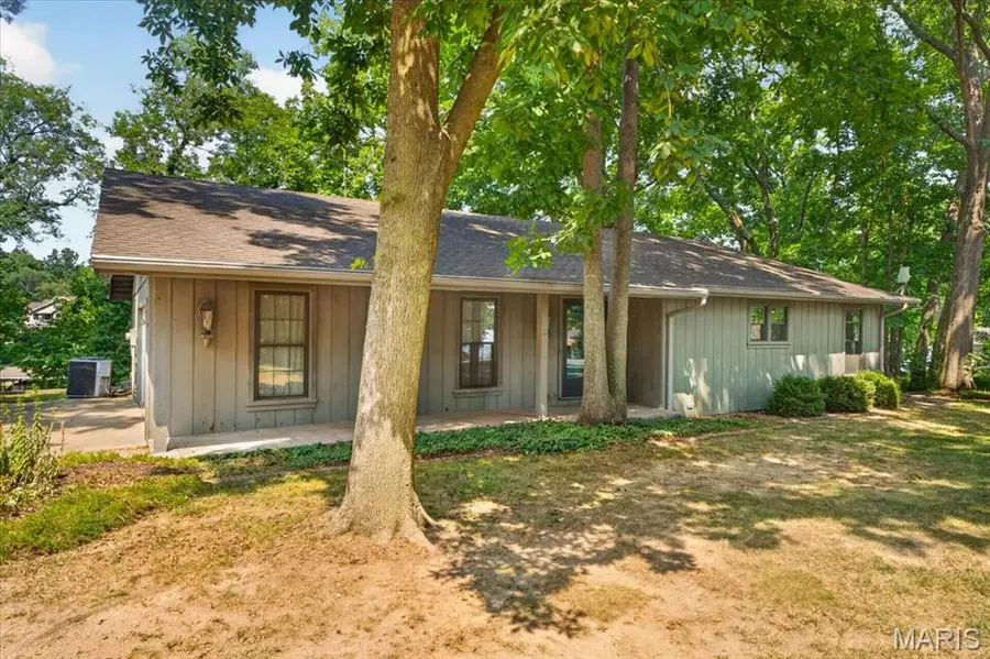 16 Denzel Drive, Greenville, IL 62246 - #3
