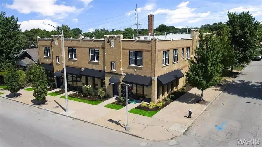 6201 Arsenal Street, Saint Louis, MO 63139 - #2