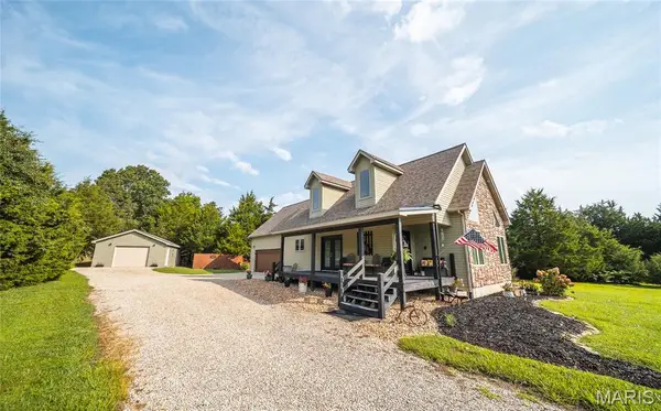 14795 Private Drive 1122, St James, MO 65559