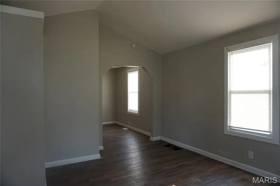 1163 Howell Street, Saint Louis, MO 63147 - #3
