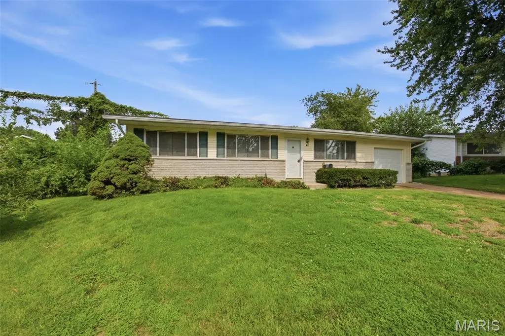21 Saint Henry Court, Saint Charles, MO 63301 - #1