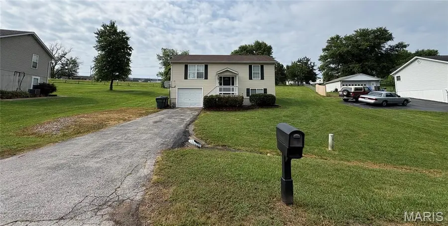 6224 Yellow Brick Road, Washington, MO 63090 - #2