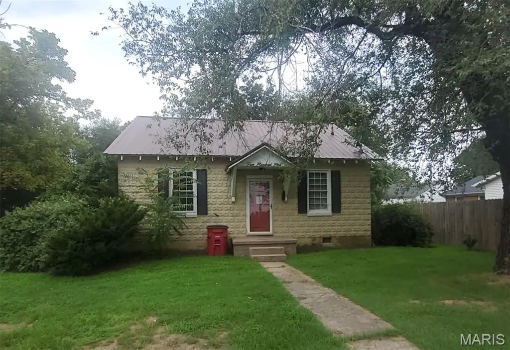 505 S Prairie Street, Sikeston, MO 63801 - #1