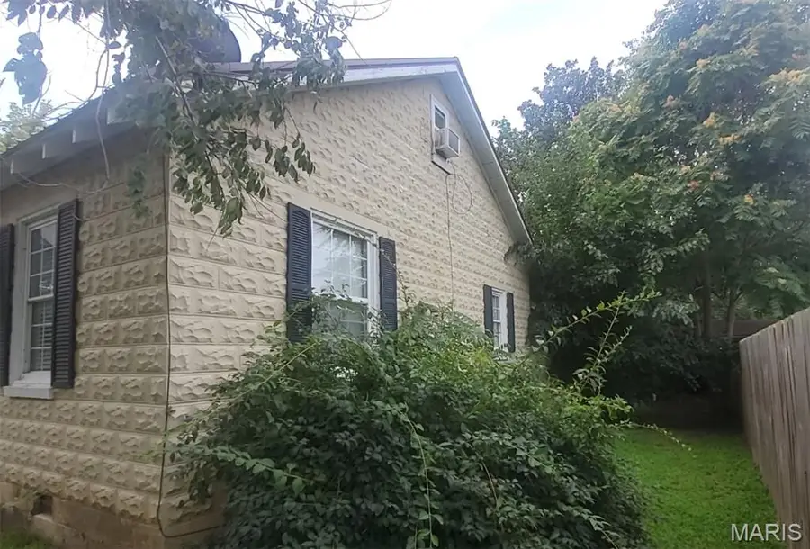 505 S Prairie Street, Sikeston, MO 63801 - #2