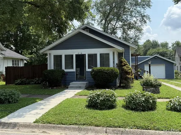 516 E South Avenue, Greenville, IL 62246