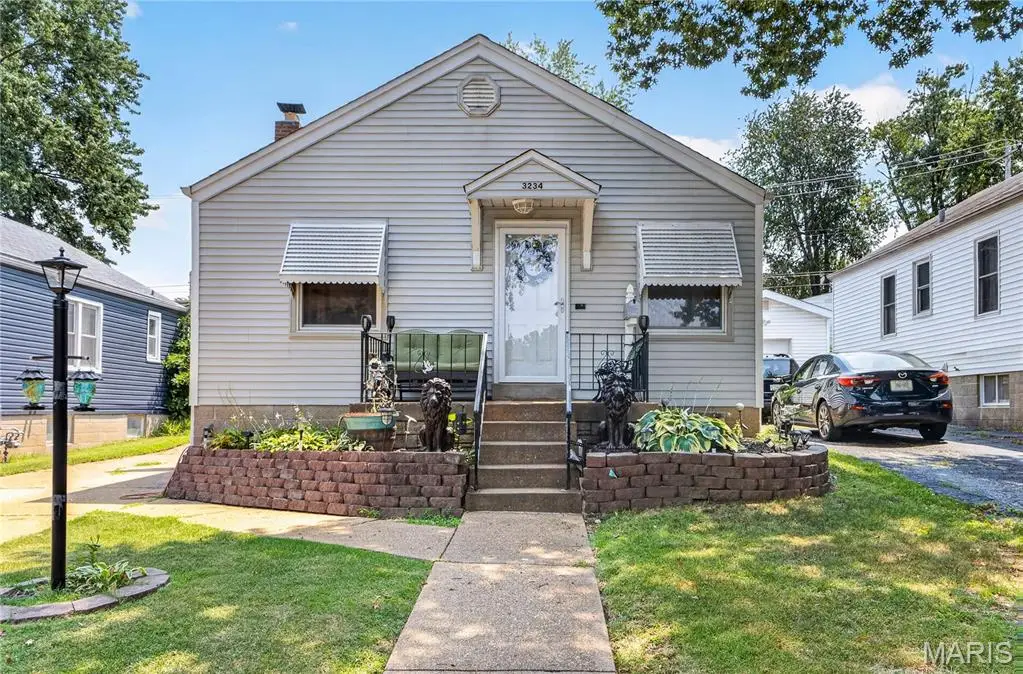 3234 Jasper Park, Saint Louis, MO 63139 - #1