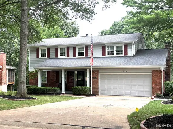 1524 Pheasant Ridge Drive, Ellisville, MO 63011