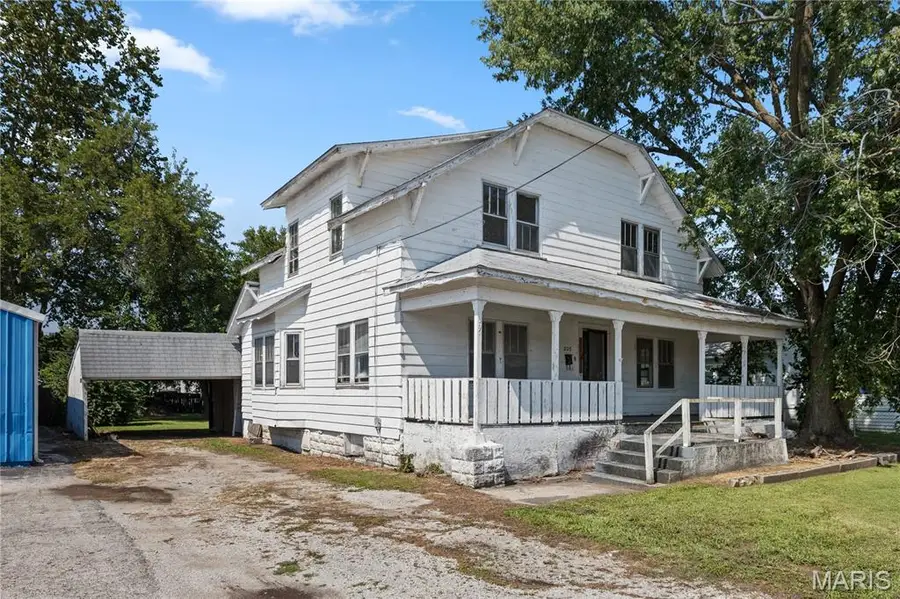 209 W Saint Louis Avenue, East Alton, IL 62024 - #2