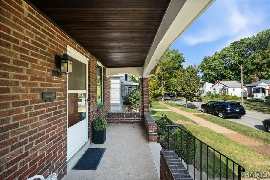 6408 Marquette Avenue, Saint Louis, MO 63139 - #2