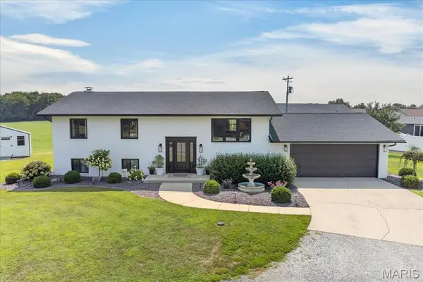 1670 Fayette Street, Carlyle, IL 62231