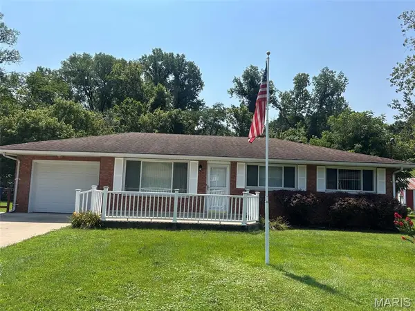 3303 Mission, Alton, IL 62002