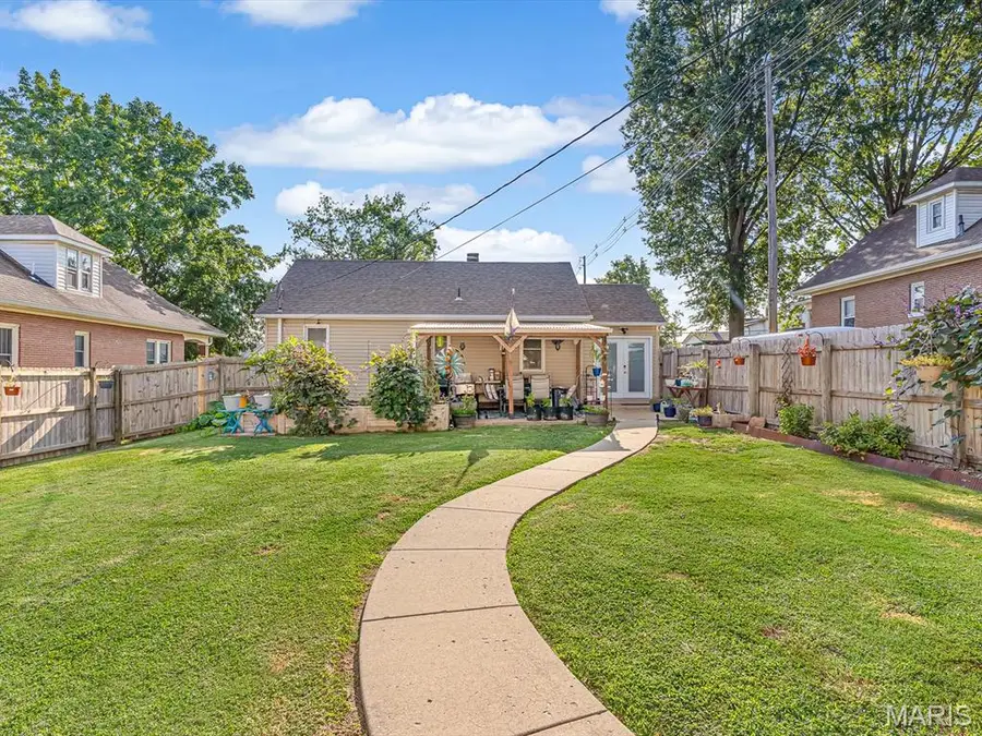 306 S Market Street, Waterloo, IL 62298 - #3