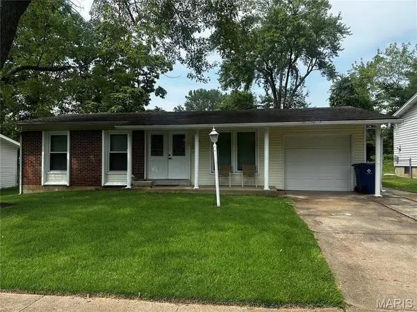 11723 El Somo Court, Florissant, MO 63033