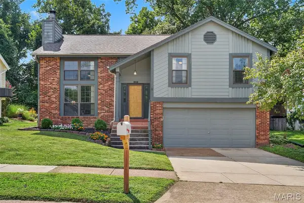 843 Reindeer Drive, Manchester, MO 63021