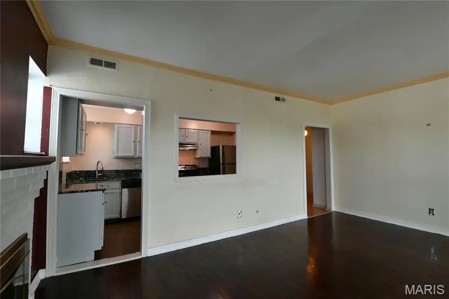 5567 Pershing Avenue #3W, Saint Louis, MO 63112 - #3