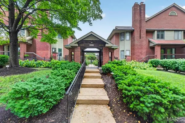 4465 W Pine Boulevard #19, St Louis, MO 63108