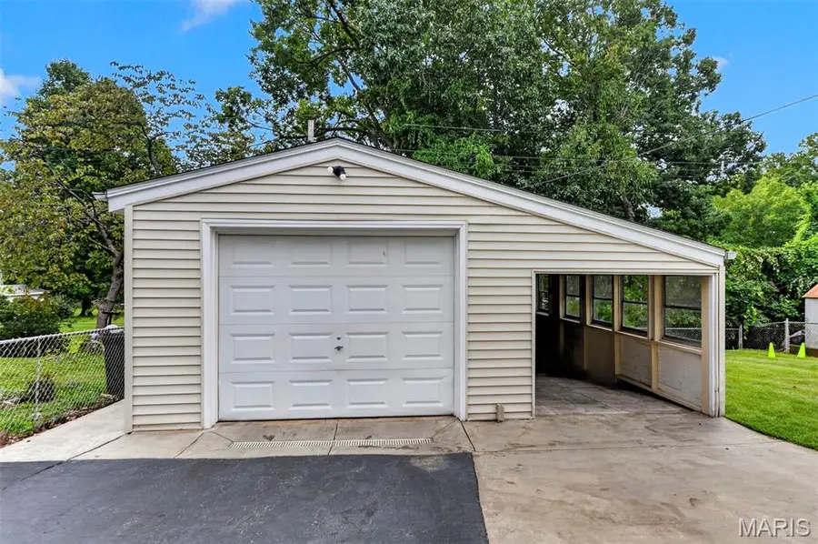 2898 Lesmer Court, Overland, MO 63114 - #2