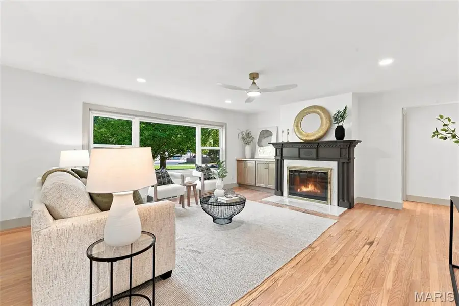 1463 Ronald Drive, Saint Louis, MO 63119 - #3