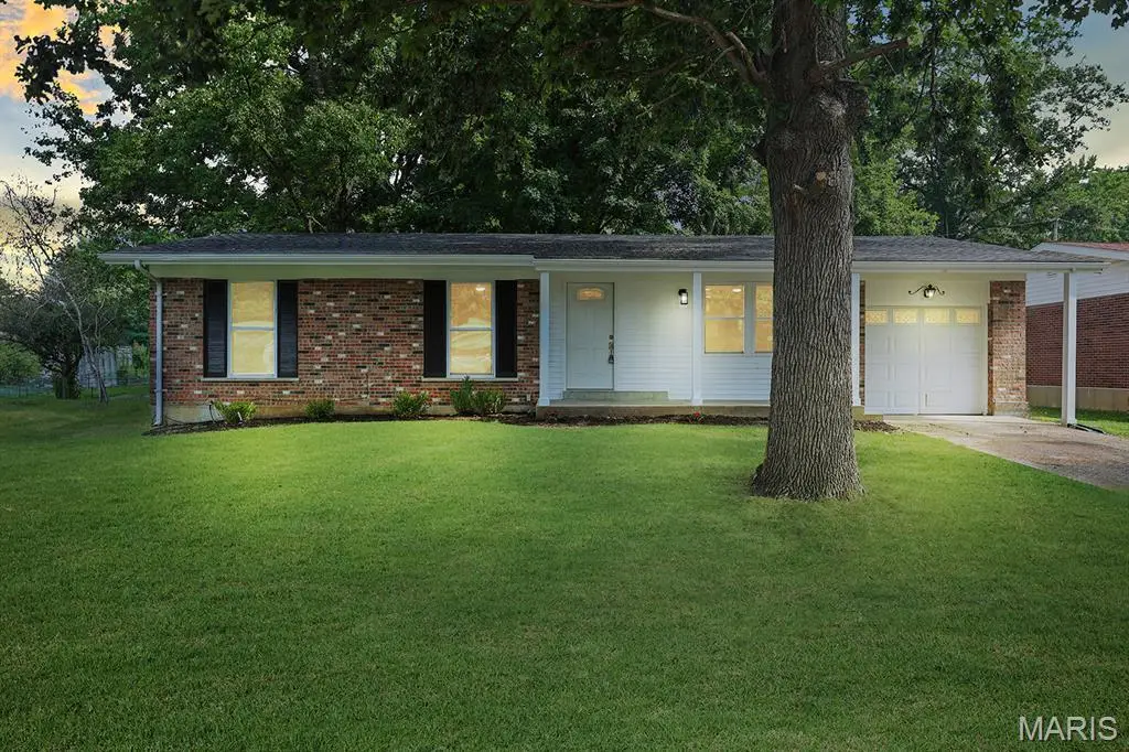 3855 Belcroft Drive, Florissant, MO 63034 - #1