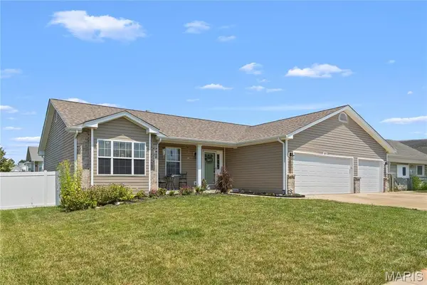 1811 Hackmann Hollow Drive, Wentzville, MO 63385