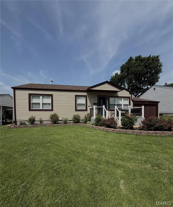 9713 Shuffle Drive, Affton, MO 63123