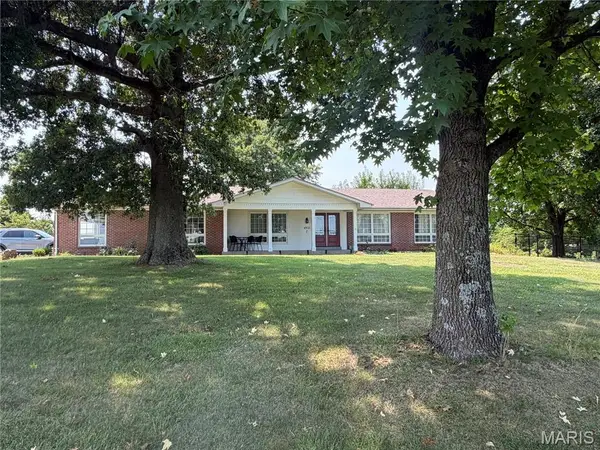 4931 S Point Road, Washington, MO 63090