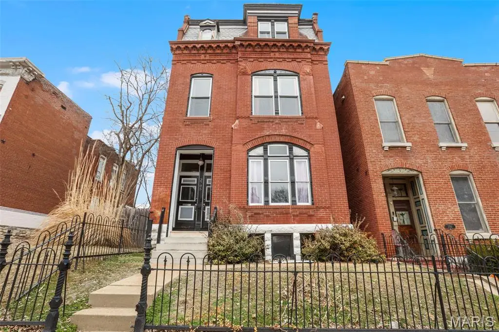 2705 Wyoming Street, Saint Louis, MO 63118 - #1