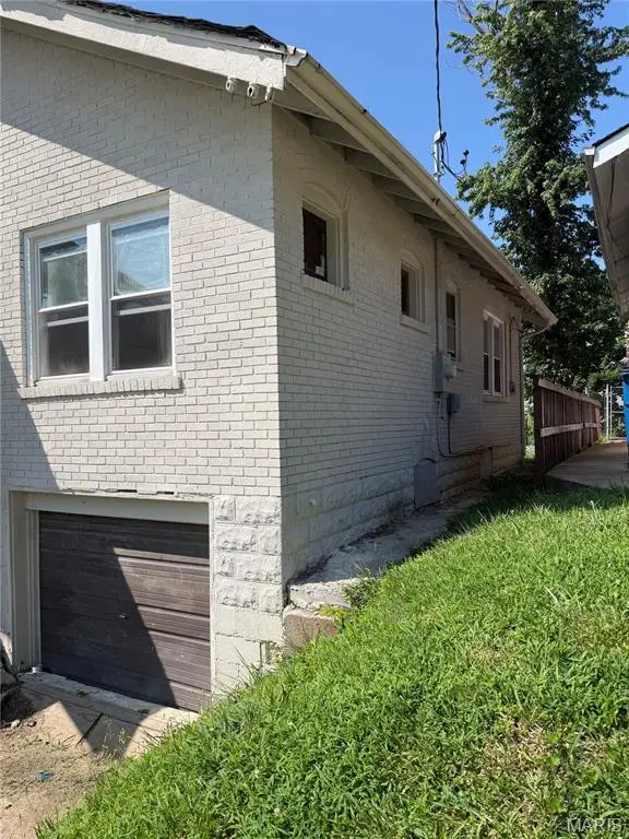 6706 Stratford Avenue, Pine Lawn, MO 63121 - #2