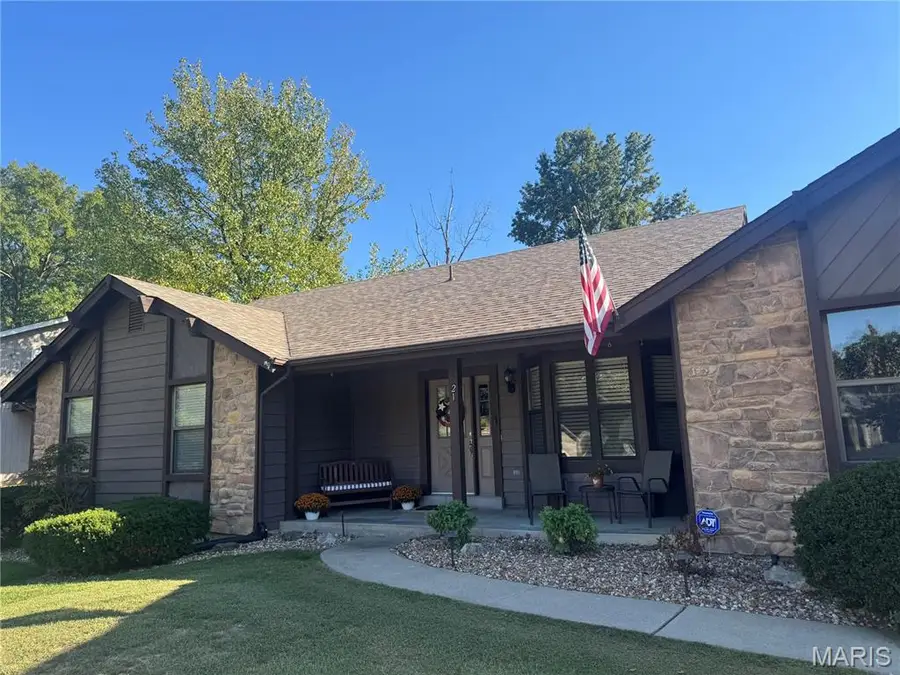 21 Dijon Court, Lake Saint Louis, MO 63367 - #3
