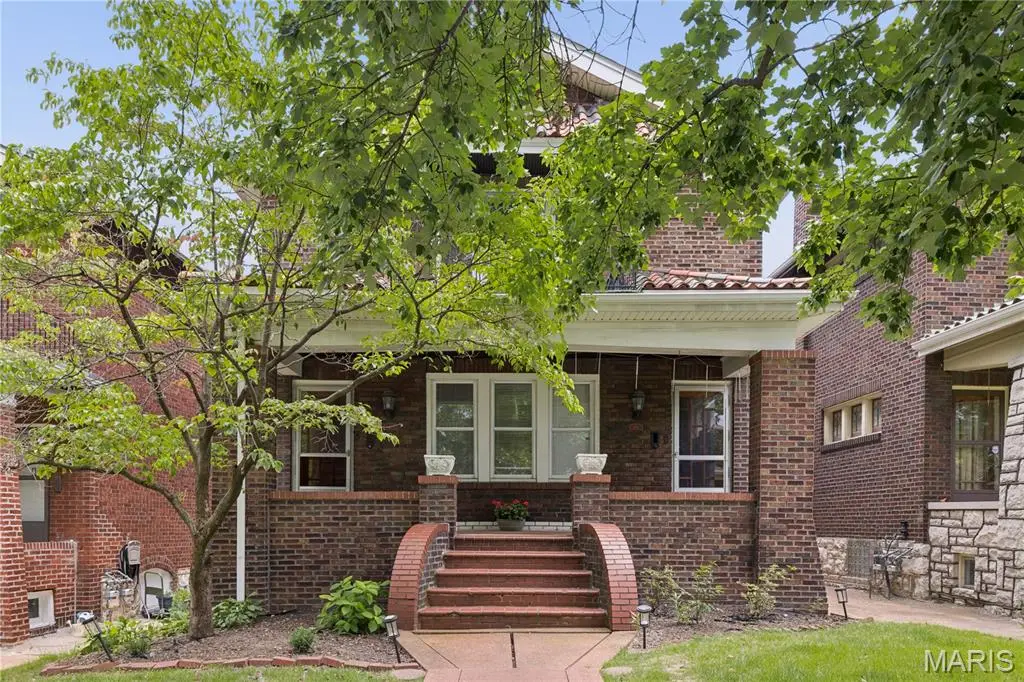 4958 Tholozan Avenue, Saint Louis, MO 63109 - #1