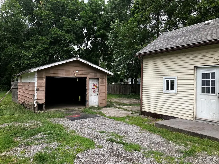 205 S Walnut Street, Du Quoin, IL 62832 - #3