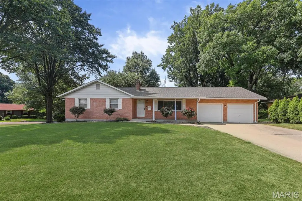 441 Clearview Drive, Belleville, IL 62223 - #1