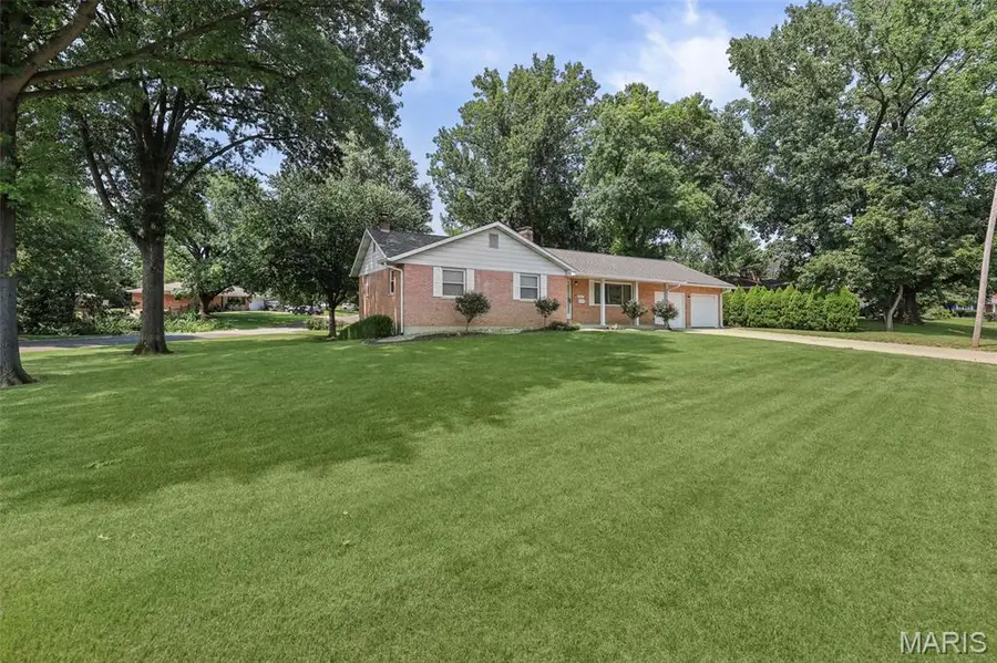 441 Clearview Drive, Belleville, IL 62223 - #3