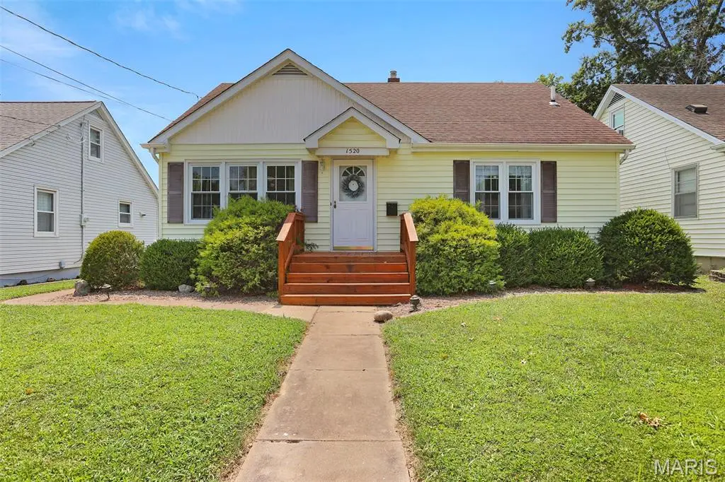 1520 E 6th Street, Washington, MO 63090 - #1