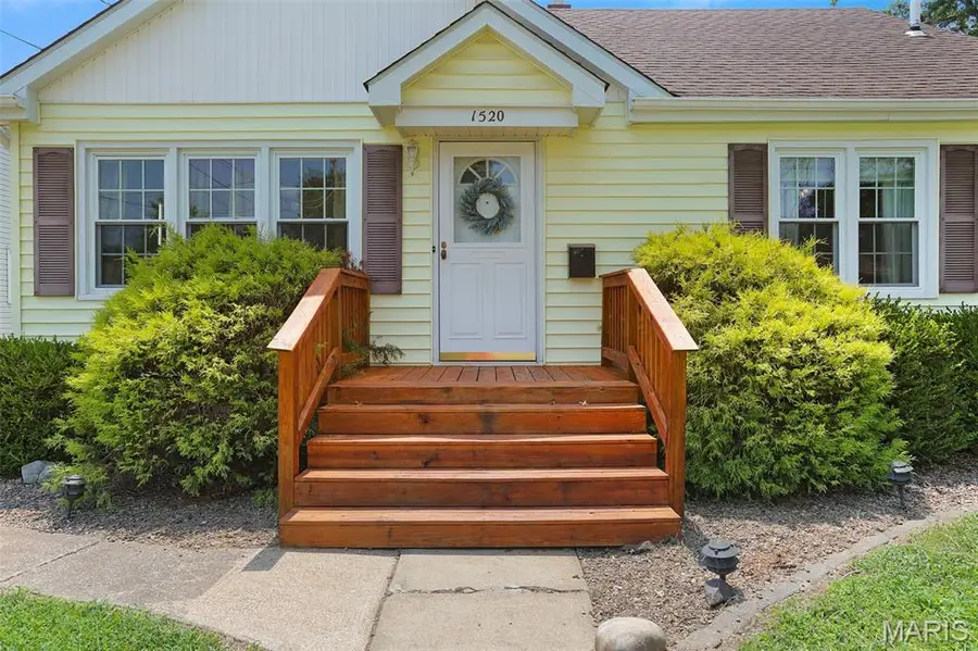 1520 E 6th Street, Washington, MO 63090 - #3