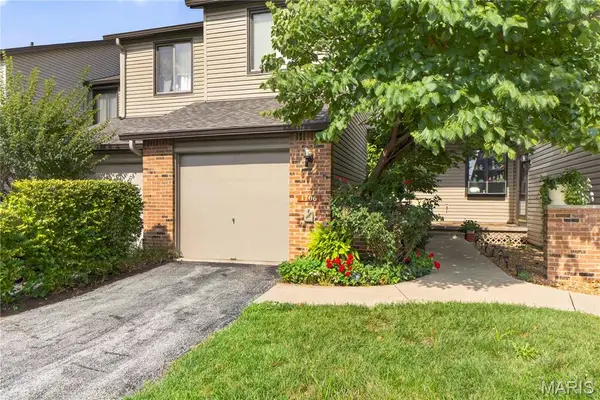 1706 Thorny Briar Drive, Creve Coeur, MO 63146