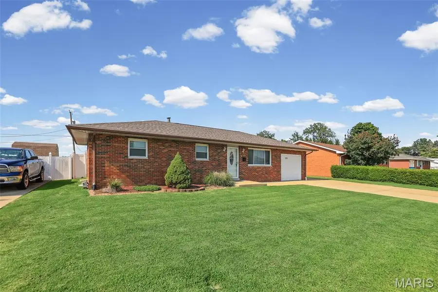 2713 Angela Drive, Granite City, IL 62040 - #3