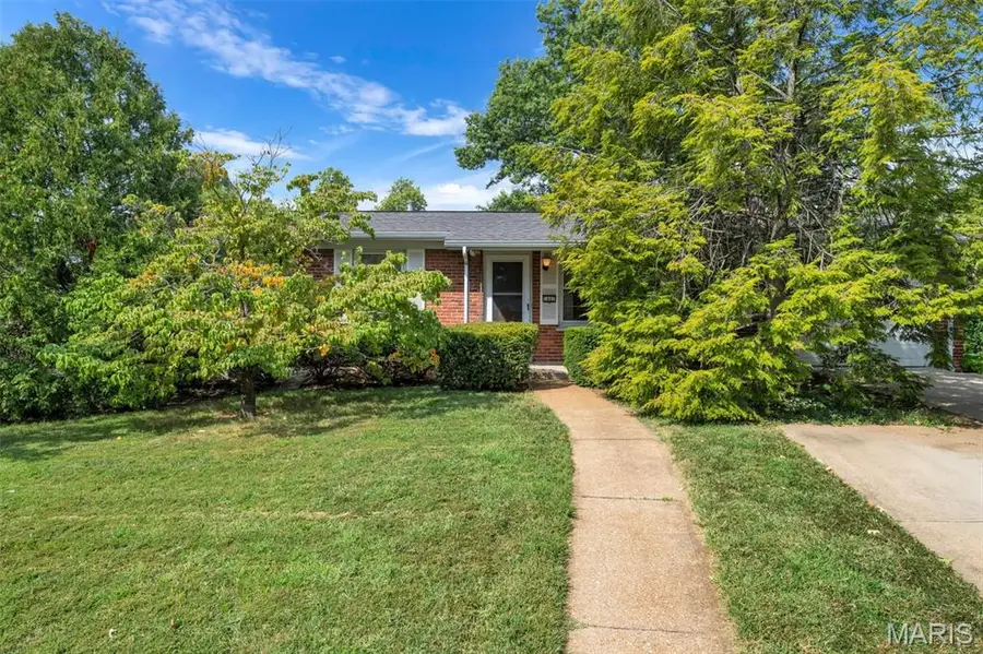 1407 Fox Creek Drive, Saint Louis, MO 63126 - #3