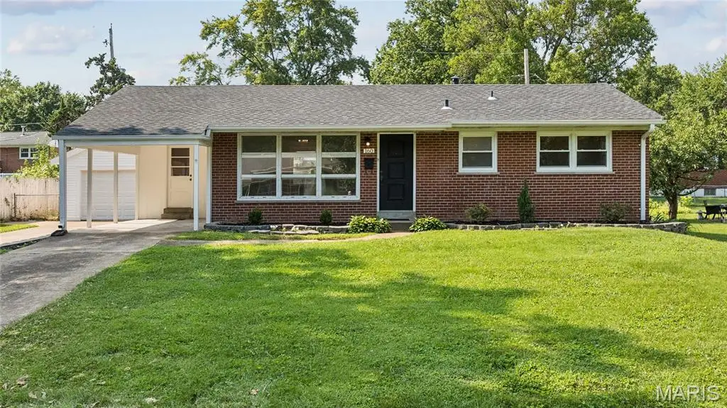160 Saint Patrick Lane, Florissant, MO 63031 - #1