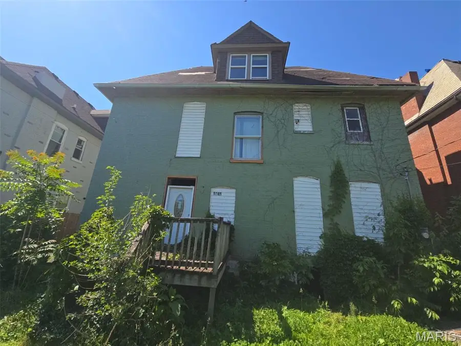 5045 Raymond Avenue, Saint Louis, MO 63113 - #3