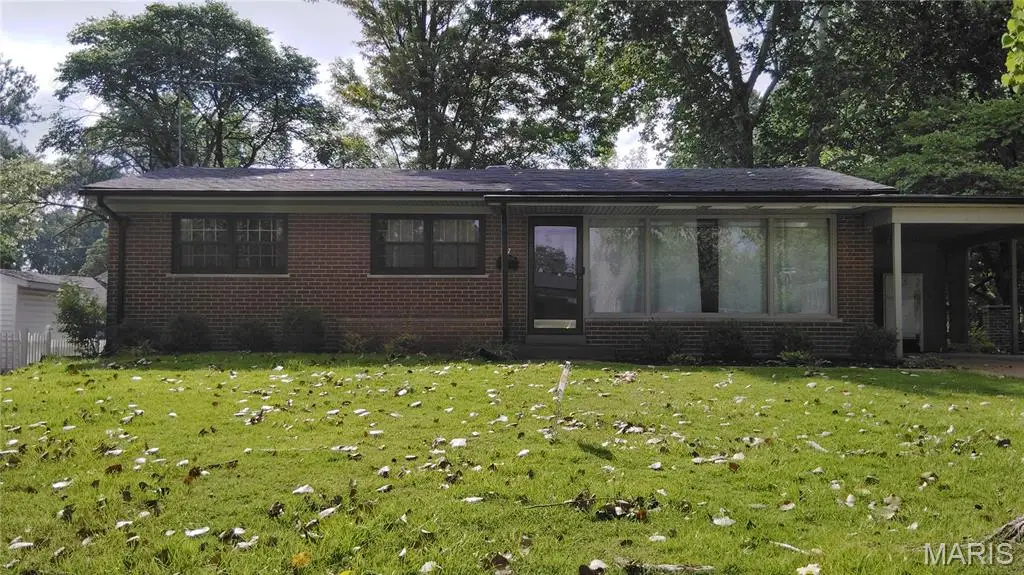 2 Saint Rose Court, Florissant, MO 63031 - #1