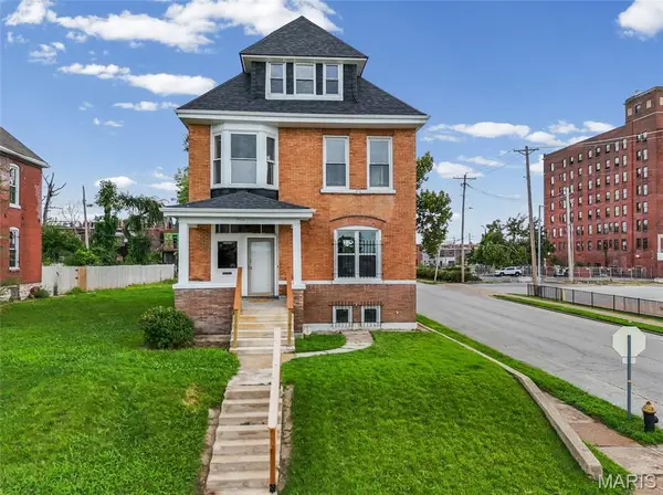 736 Aubert Avenue, St Louis, MO 63108