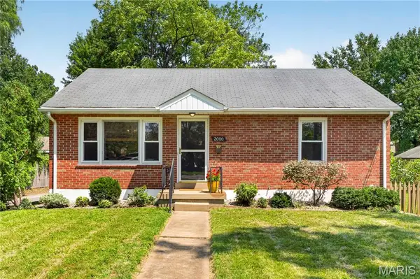 2000 Alameda Avenue, Maplewood, MO 63143