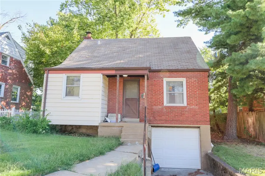 2830 Dunkirk Drive, Webster Groves, MO 63119 - #2