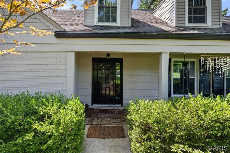 2 Middlebrook Lane, Creve Coeur, MO 63141 - #2